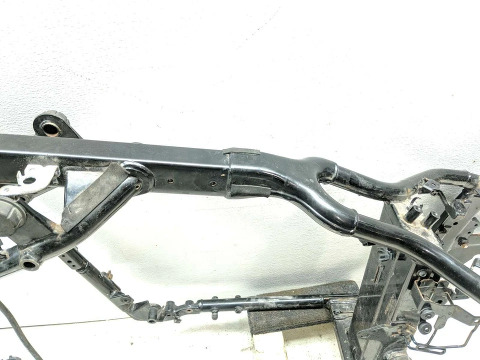 07-17 Yamaha V Star XVS1300 CT cuadro principal chasis recto SLVG Foto 3 de 4