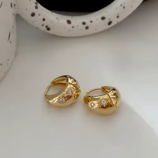 Exquisite Chunky Hoop Earrings With Eight-pointed Star Pattern Design Zinc Alloy
