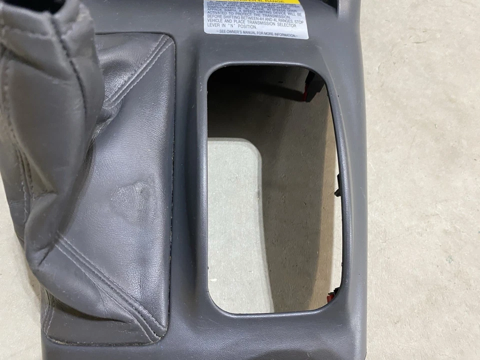 OEM 1993 Mitsubishi Montero consola central moldura palanca de cambios bisel envolvente Foto 3 de 4