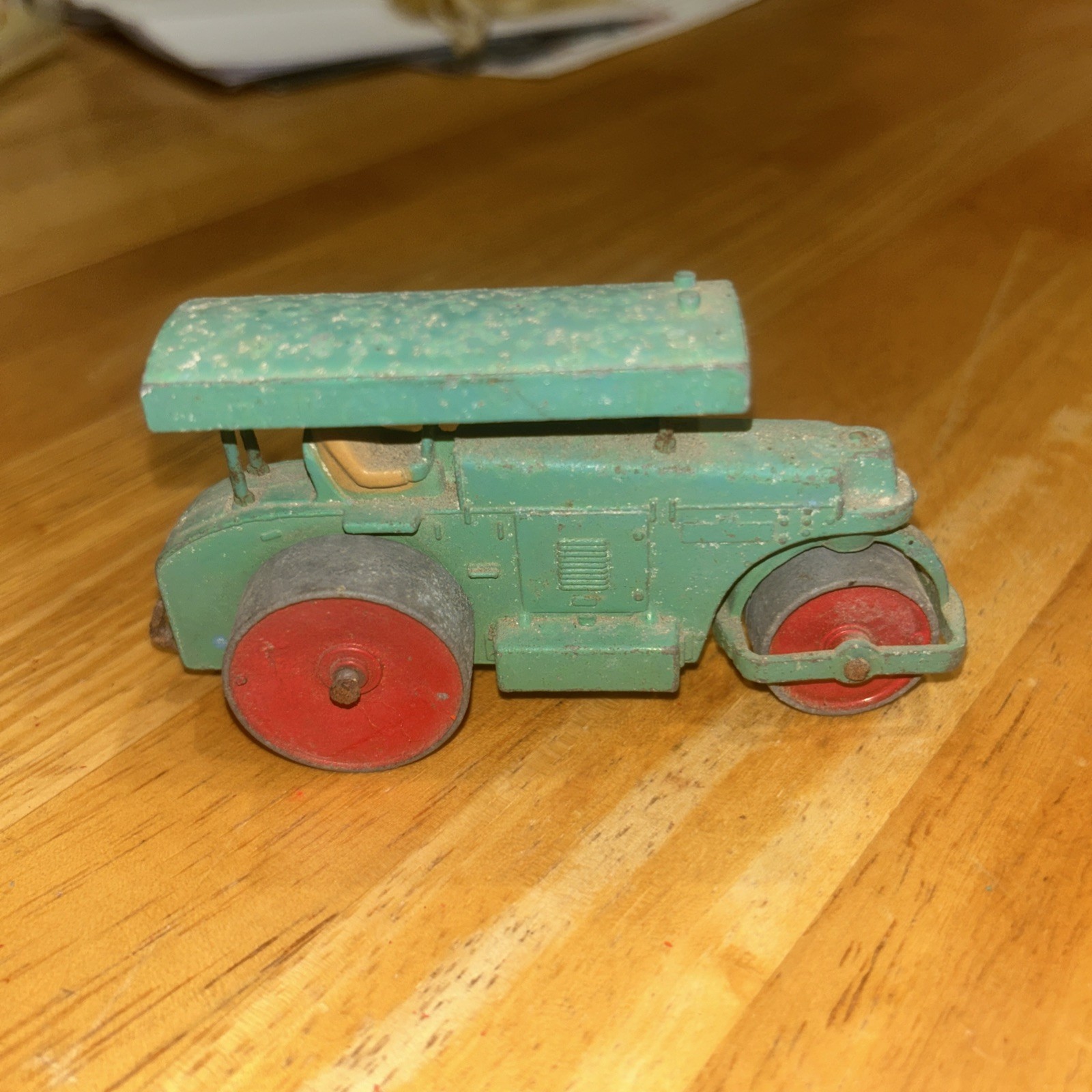 Vintage Dinky Toys  Lesney  No. 25P Aveling-Barford  Road Roller