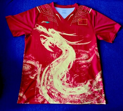 LI-NING Dragon Tischtennis China XXL XL Neu Olympia 2020 Tokio Drachen Gold Rot