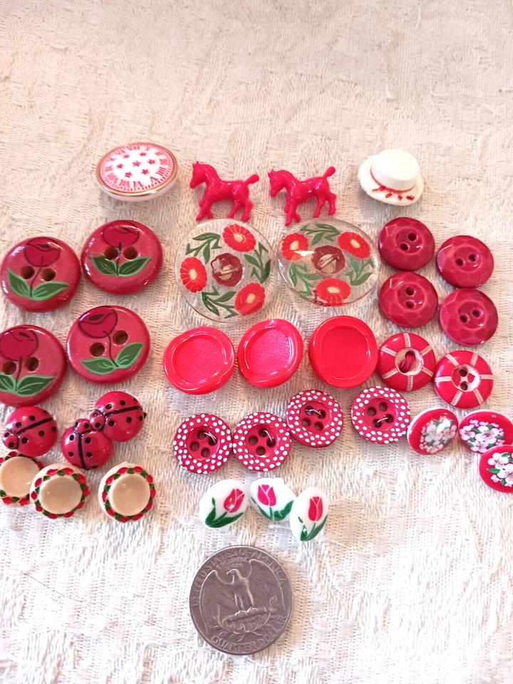 Lot 36 Interesting Pretty Red Buttons Glass Plastic Flowers Dots Clock Ladybugs - Image 2 of 4