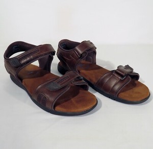 sandals with memory foam insoles