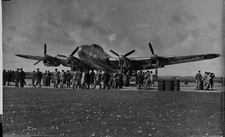 WWII Aircraft  Interested Spectators Press Photo