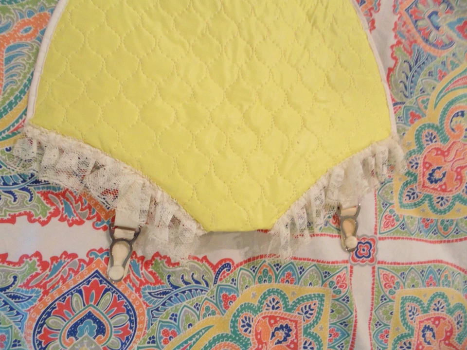 Bolso Lencería Colgante Bustier Formaly De Colección Amarillo Acolchado Vinilo Encaje Ligas Gancho Foto 4 de 4