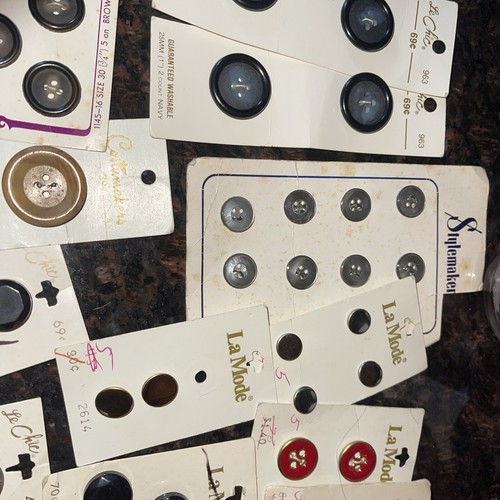 Vtg Button Lot - Picture 3 of 5