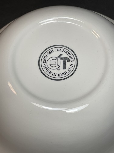 Vintage EIT England 9” Blue Willow Ironstone Vegetable Serving Bowl 2.5” Deep - Picture 6 of 6