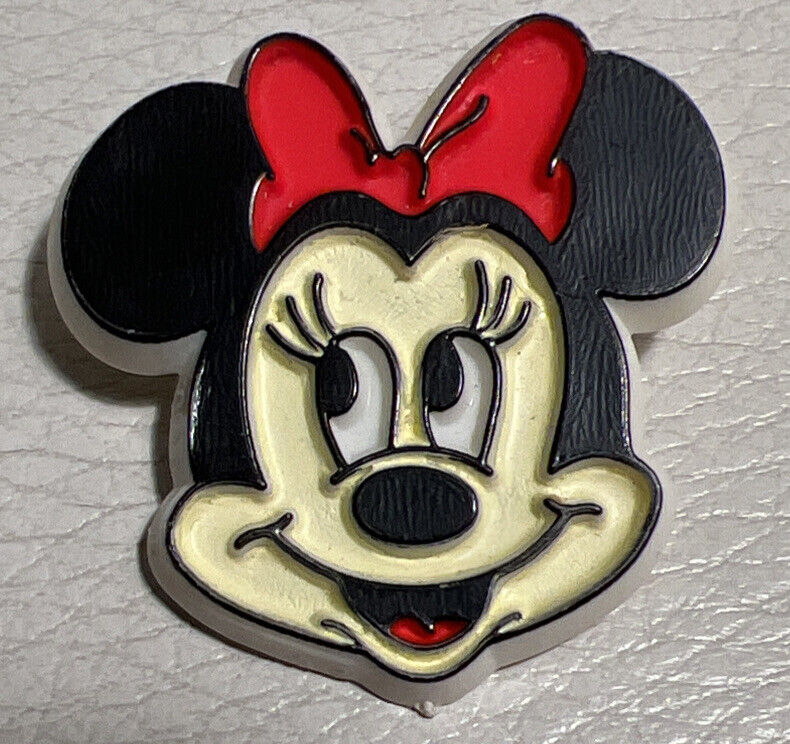 Vintage Minnie Mouse Pin 1975