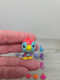 Lot of 25 Hatchimals Colleggtibles Assorted Figures Mixed Toys ,B2