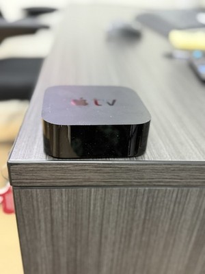 Apple TV 4th Generation A1625 32GB Black Streamer