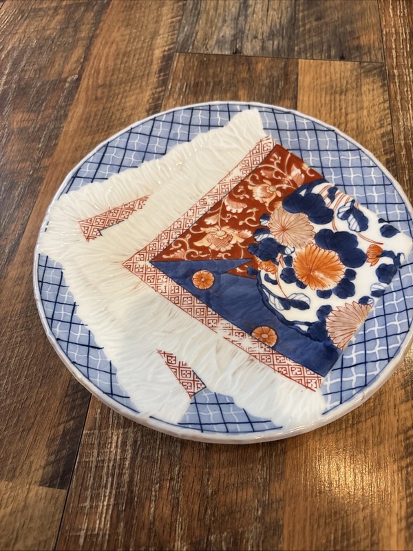 Antique Japanese Imari 9" Porcelain Plate