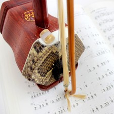  Części instrumentów Erhu String Regulatory Drobny obrot do mostów dla początkujących