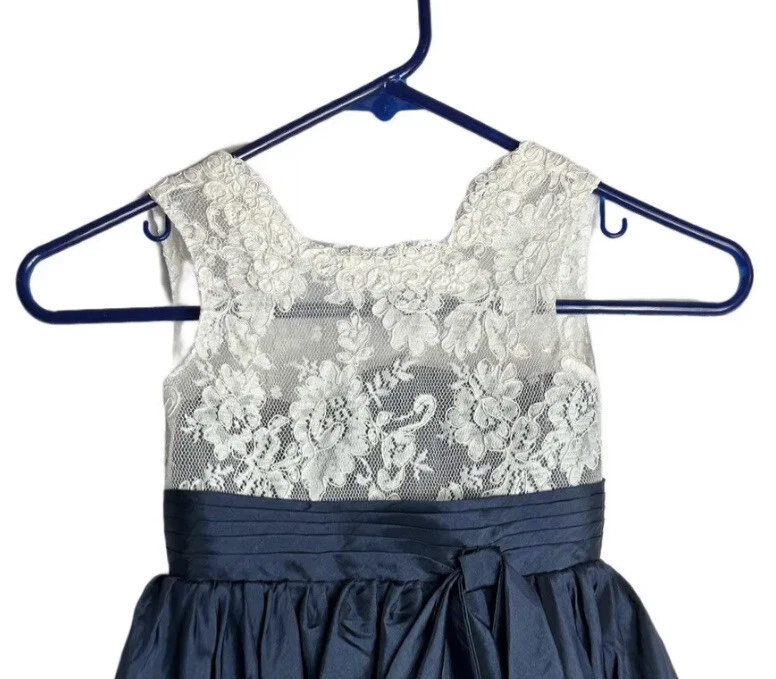 Lanting Bride Girls Dress Navy White Lace Special Occasion Dress Sash Size 4 EUC - Image 3 of 4