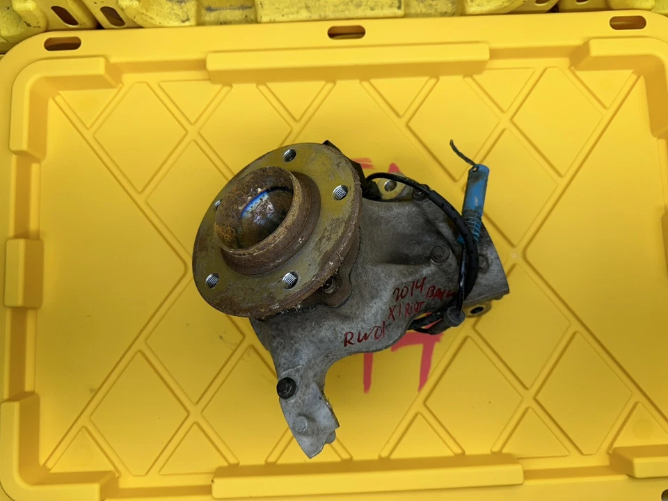 BMW X1 2014 eje de cubo de rueda delantera derecha 17452710 OEM Foto 3 de 4