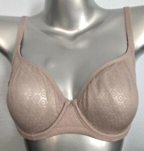 Victorias Secret Body by Victoria Nwt Powder Blush Dot Unlined Demi Bra VS Victorias Secret Body by Victoria Nwt Powder Blush Dot Unlined Demi Bra VS