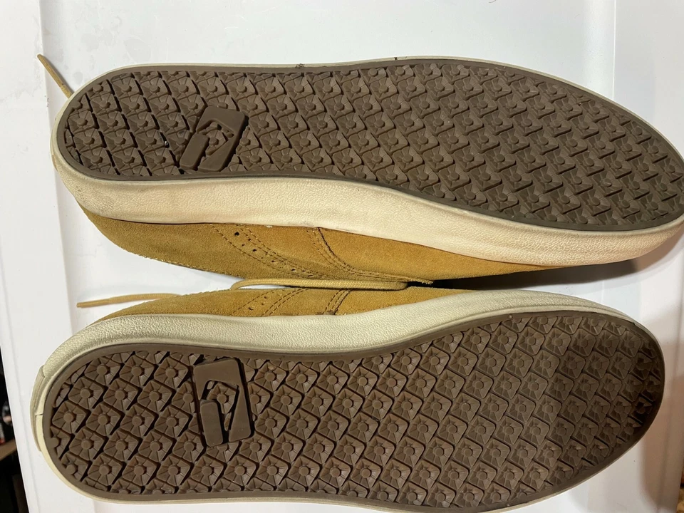 Zapatos de Skateboarding Marrón Gamuza Nuevos Fuera de Caja Foto 3 de 4