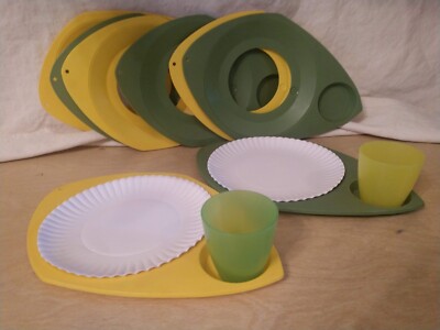 Vintage Wil-Pack Picnic Camping Plate & Cup Holders Set of 8 MCM