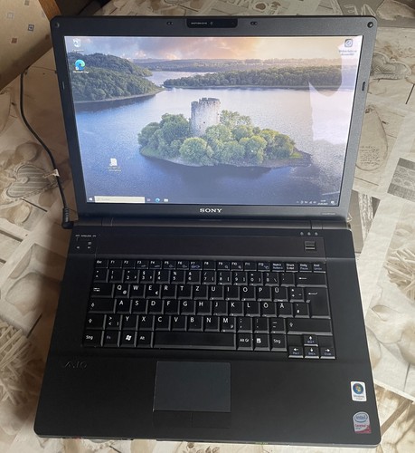 15" SONY VAIO PCG-9Z1M, 250GB SSD, Win 10, 3GB RAM, VGN-BZ12XN - Imagen 8 de 8