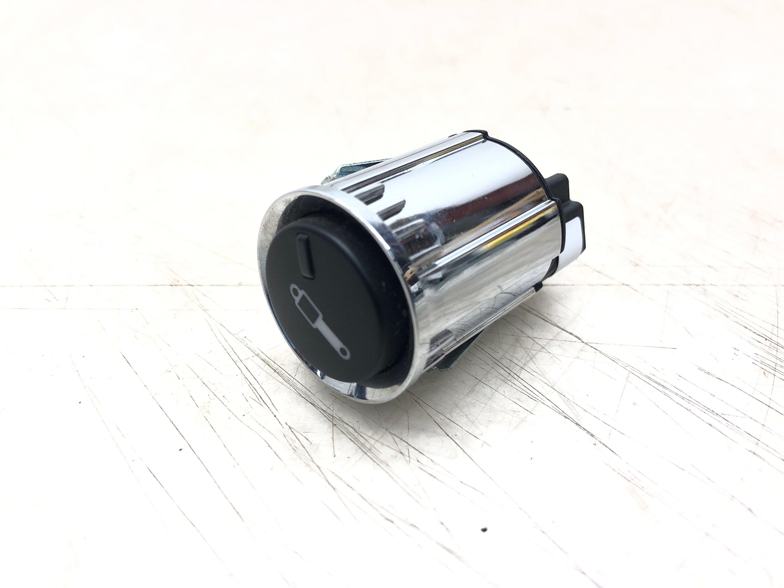 ASTON MARTIN RAPIDE SUSPENSION ACTIVE DAMPING SWITCH BUTTON 8D33-2C418-BA OEM