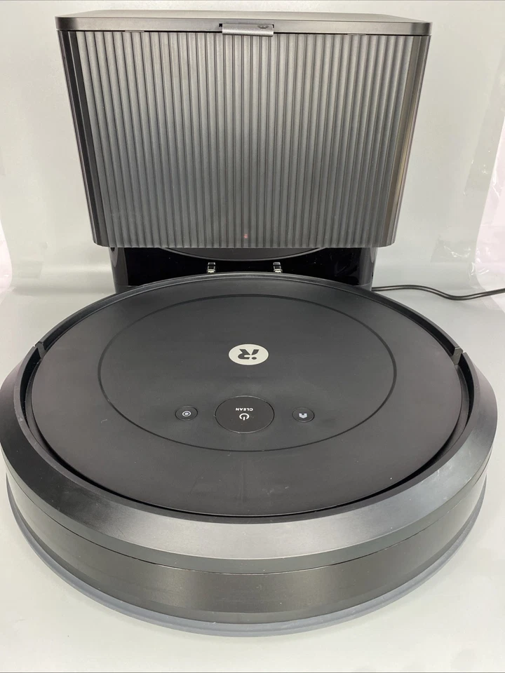 Roomba Vac 2 Essential Robot + AutoEmpty Q052020 - Image 2 of 4