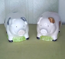 Vintage Pig Salt and Pepper Shakers Made in Japan 4x2x3