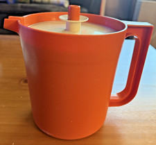Vtg., 1970s Tupperware Pitcher Harvest Orange 1.5 Quart 1575 w/Push Button Lid