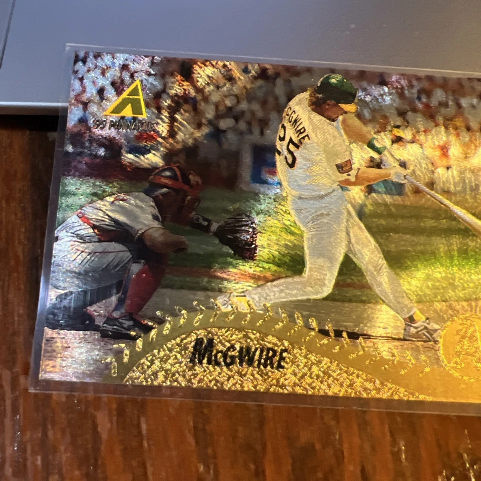 Mark McGwire 1995 Pinnacle Museum Collection Parallel #196 Oakland A's Cardinals - Image 3 of 4