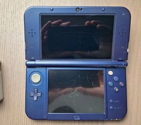 New Nintendo 3DS XL Metallic Blue Charger + 32GB SD Card | Region Free