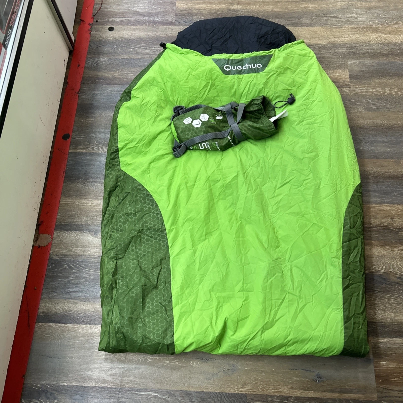 Quechua Stratermic S15 Sleeping Bag Adult Large Light 700G Right Zip Blue