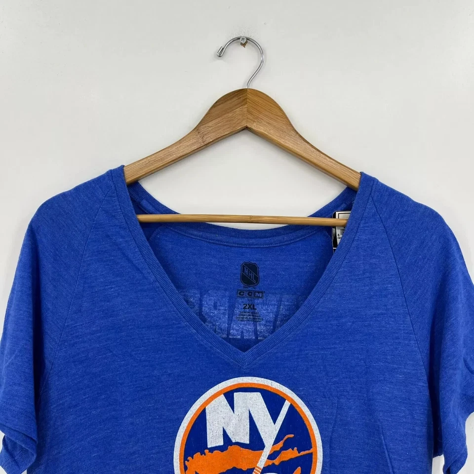 CCM T 恤女式 2XL 码蓝色纽约岛民 John Tavares #91 NHL 曲棍球 — 第 2/4 张图片