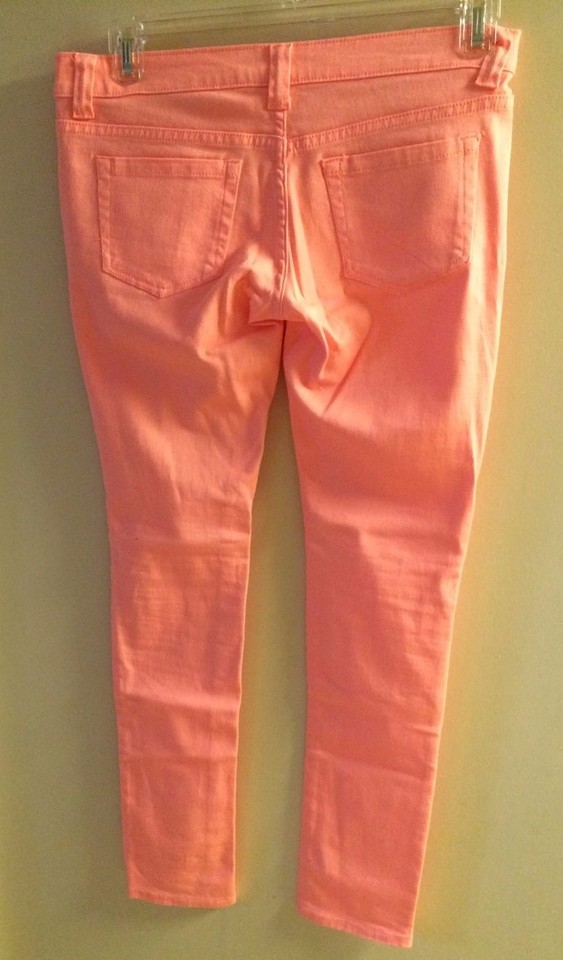 Jean Fille Delia's Britt Taille 7/8R, Couleur Corail Clair (NEUF AVEC ETIQUETTES)