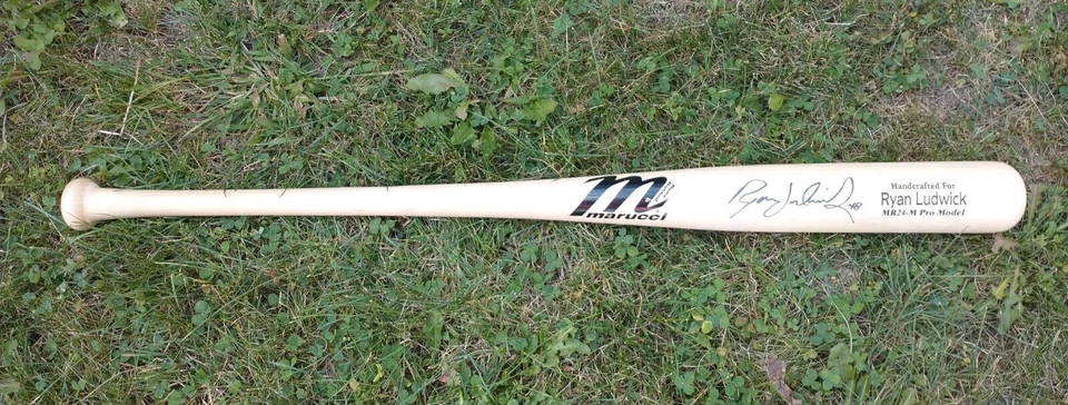 Ryan Ludwick Marucci MR24-M Pro Model AUTOGRAPHED Baseball Bat Cincinnati Reds - Image 2 of 4