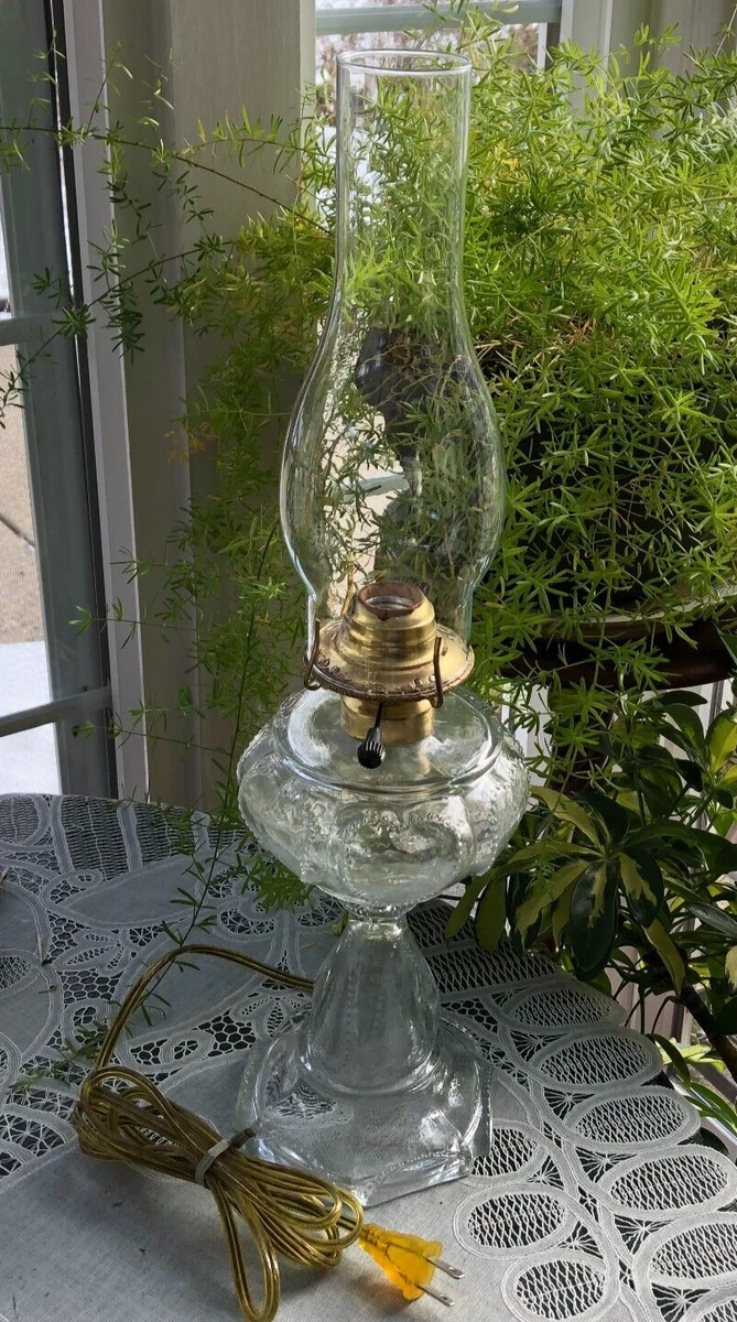 ANTIQUE REPRODUCTION OIL LAMP CORDED ELECTRIC CLEAR SWEETHEART