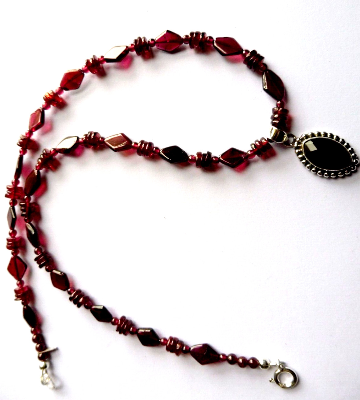 Collier Grenat Almandin 280 Carats, Bijou de Prestige en Argent Massif 47cm
