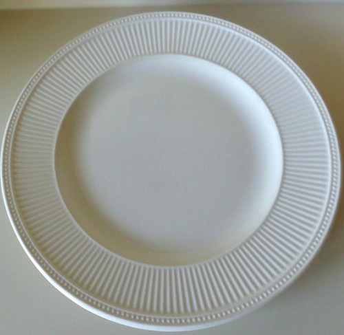 (2) WEDGWOOD Windsor Ivory 10⅞ in. DINNER PLATES (England): Embossed Ribs, Dots - Picture 2 of 18