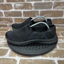 Bzees Jitterbug Camouflage Gray Black Slip On Comfort Flat Shoes Womens Size 8.5