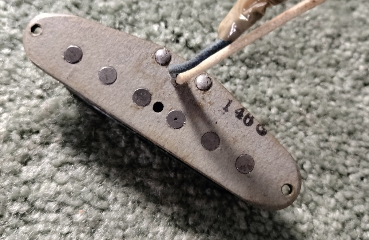 Original 1968 Fender Stratocaster Pickup - Staggered Pole, Blue Wire VINTAGE!