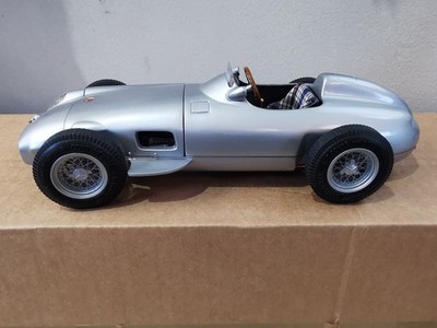 cmc 1:18 Mercedes W 196  T8109