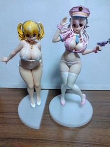 Figurine rare TAITO Gloomy Bear GRG Grid Girl Super Sonico Race Queen