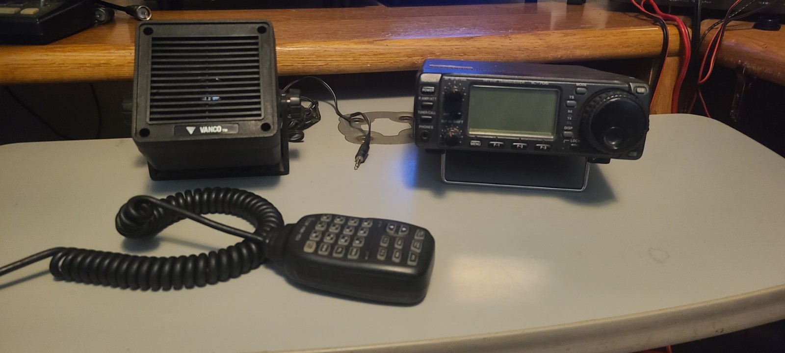 ICOM IC-706 HF/VHF With MARS 100W+ and Speaker 