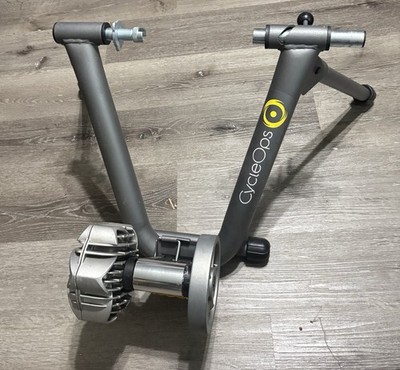 CycleOps Fluid2 Indoor Bike Trainer Foldable Cycling Fluid