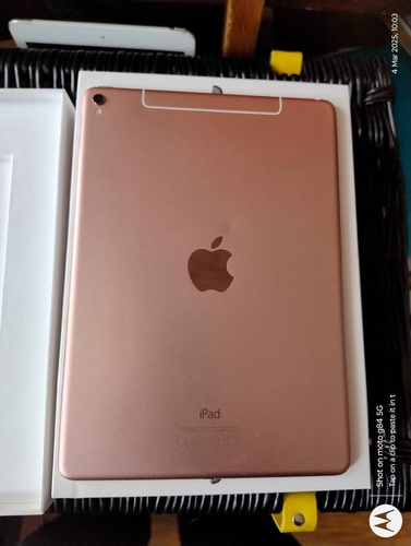 Apple iPad Pro 1st Gen (A1674) 9.7" 32GB Wi-Fi + 4G (Unlocked) - Full Extra - Picture 3 of 4
