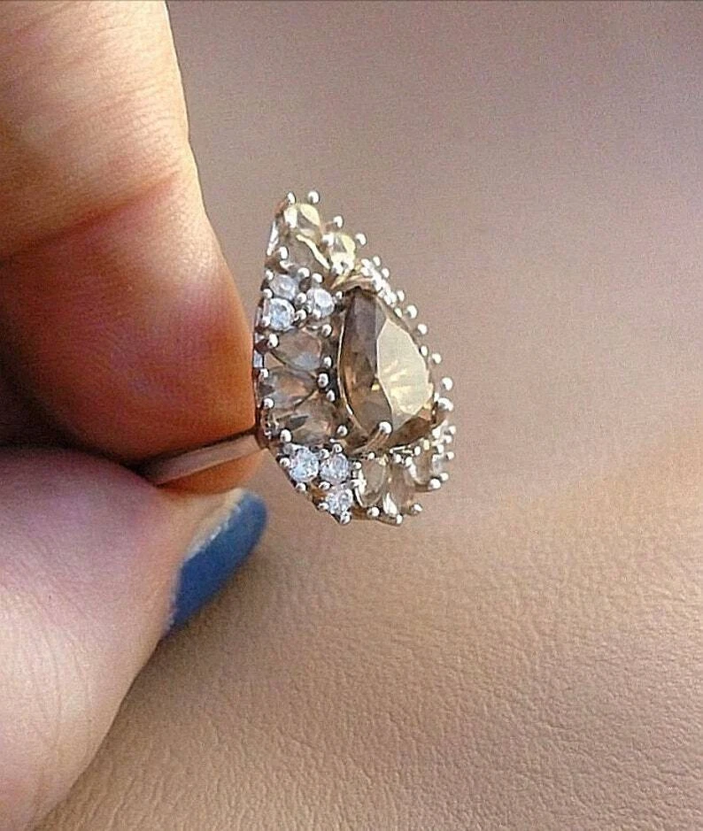 ANELLO COCKTAIL QUARZO SMOKEY GOCCIA E TOPAZIO BIANCO IN ARGENTO 925 MASSICCIO - Immagine 3 di 4