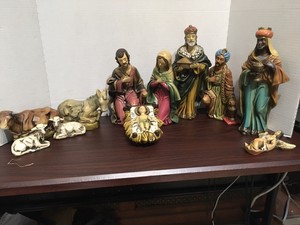 Vintage Nativity 11 Pieces Handpainted Paper Mache Figurines- Made In Japan -