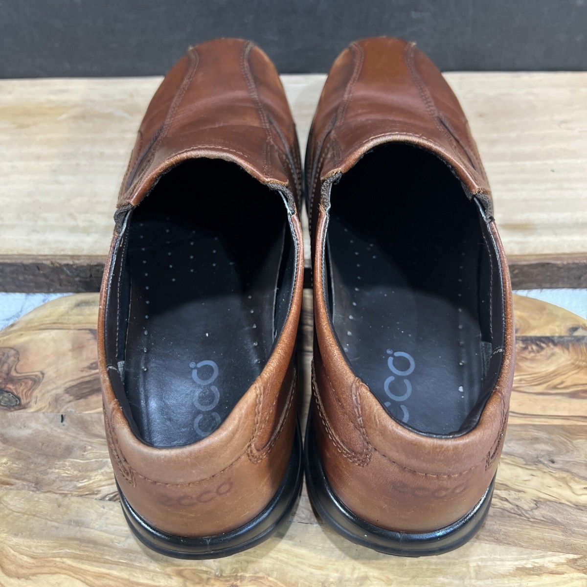 ECCO Helsinki Slip on Loafer Bike Toe Cocoa Brown Men display picture 2