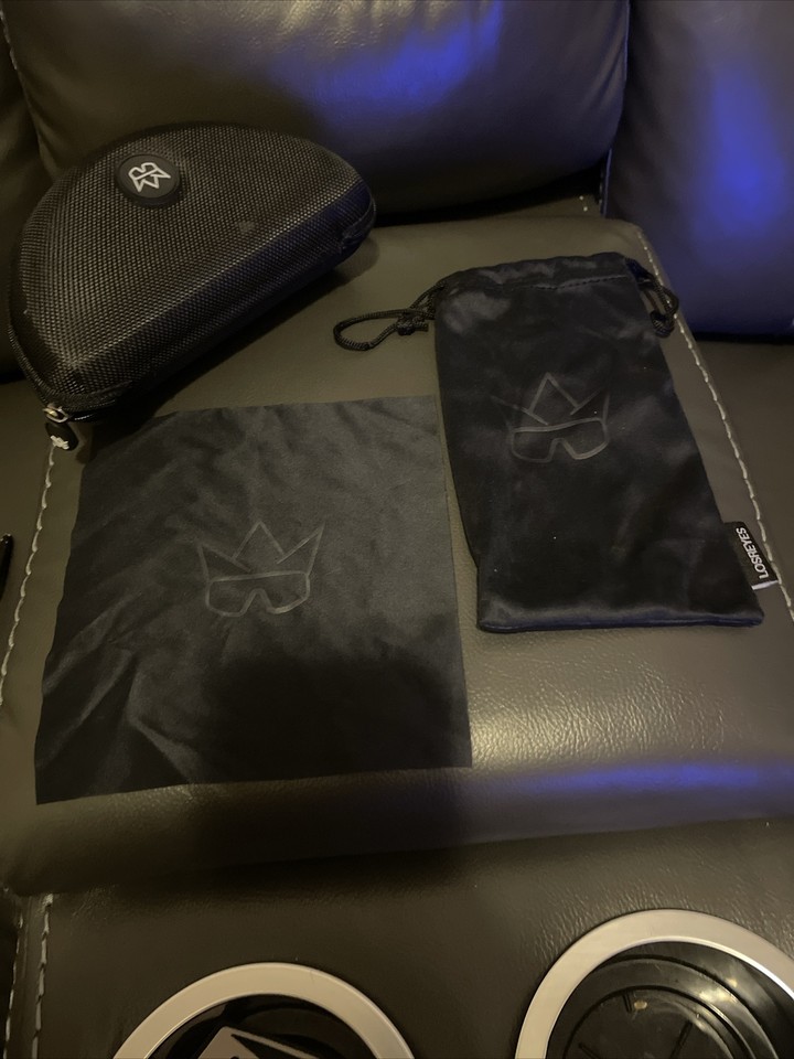 los reyes glasses. No Visible Scratches / Issues. eBay