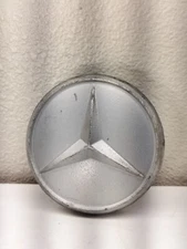 Mercedes Benz  Bundt Wheel Center Rim Cap Mexican Hat Hub Dust Cover E0633 oem