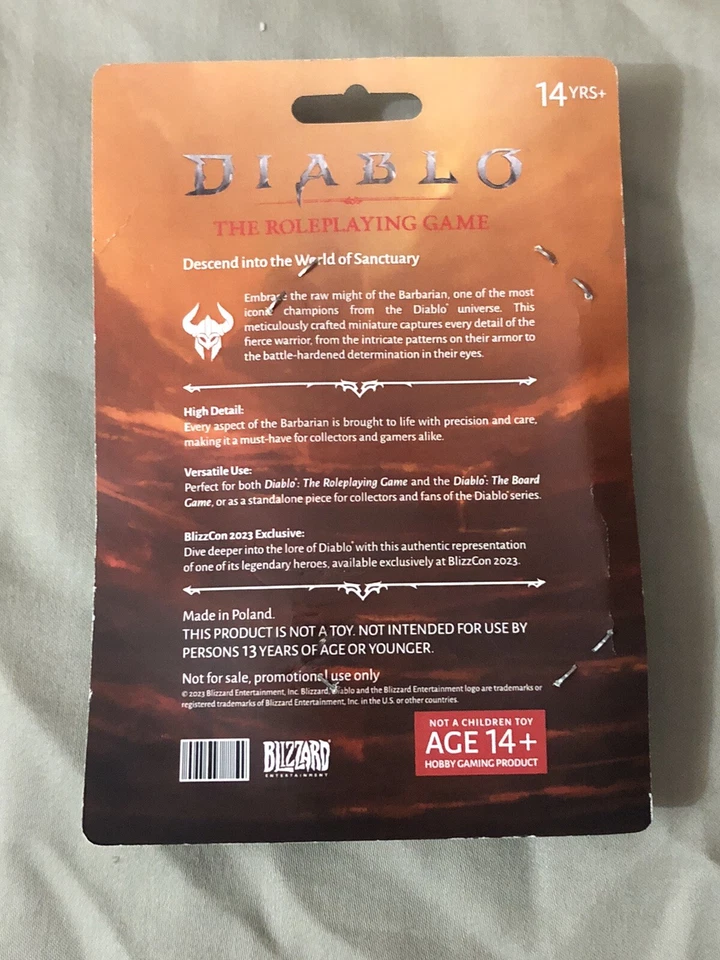 Minifigura Diablo El Juego de Rol Hacha Bárbara - Blizzcon 2023 *DAÑADO* Foto 3 de 3