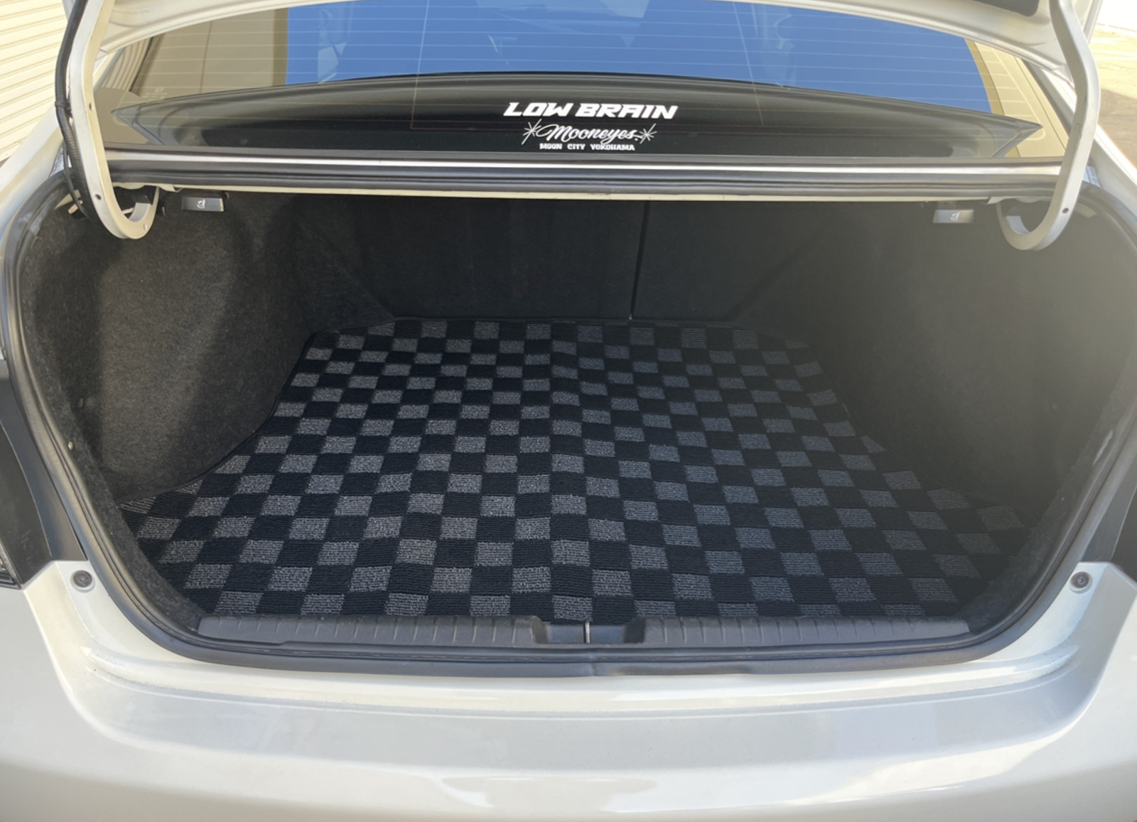 P2M Checkered Flag Race Carpet Trunk Mat for Honda Civic Sedan FA5 06-11 New