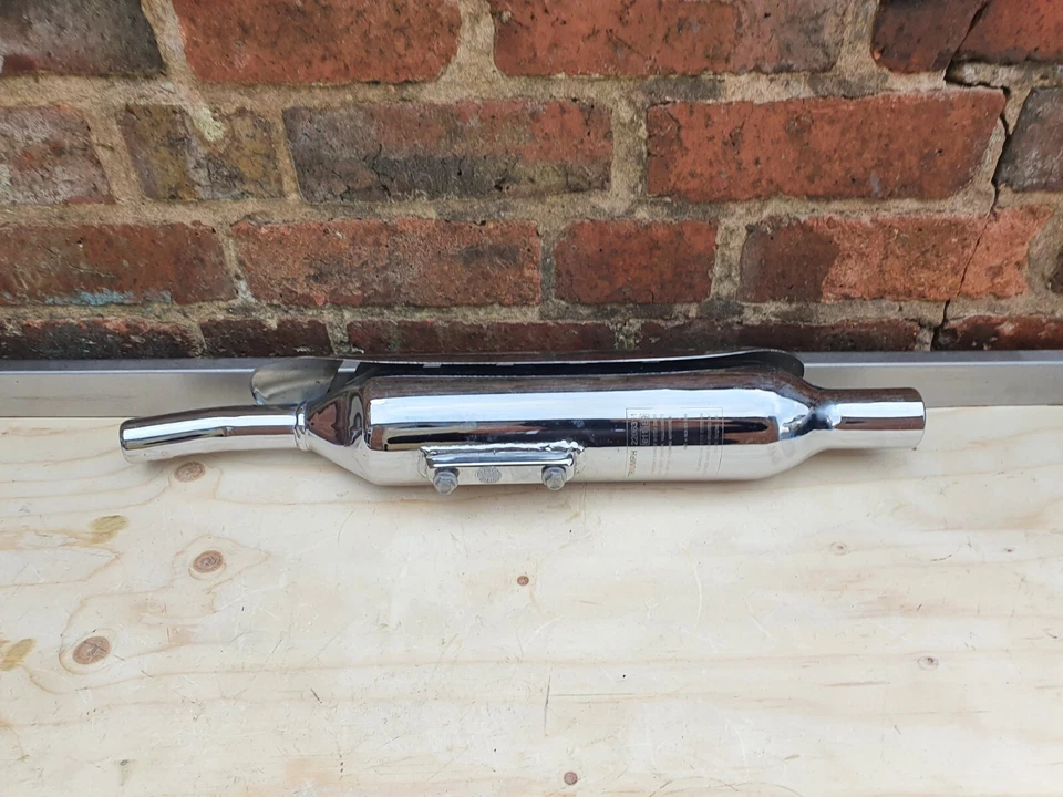 Tubo de escape silenciador superior Triumph 2006-2022 Scrambler EFI OEM T2206311 Foto 3 de 4